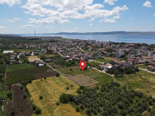 1.904.000TL 238 M² İNŞAAT YAPILABİLİR ALT YAPI DOĞALGAZ VAR ARSA