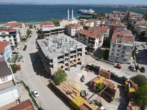 LAPSEKİ MERKEZDE SATILIK 5+1 (Dublex) DAİRELER	