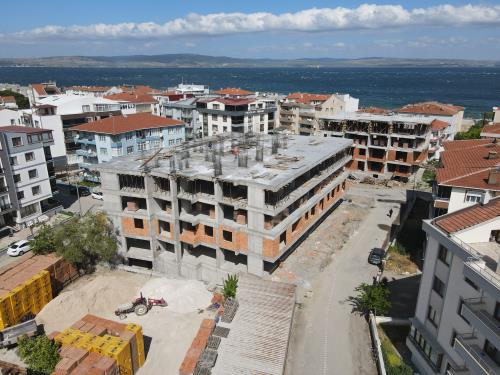 LAPSEKİ MERKEZDE SATILIK 2+1 DAİRELER