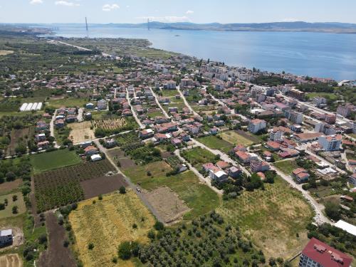 ÇARDAK TAM MERKEZDE 250 M² SATILIK ARSA