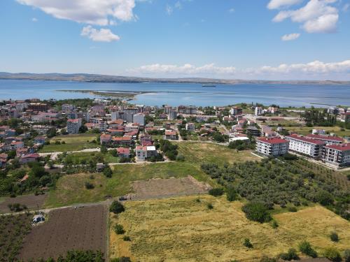 ÇARDAK TAM MERKEZDE 280 M² SATILIK ARSA	