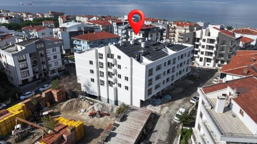 LAPSEKİ MERKEZDE SATILIK 2+1 DAİRE (12)