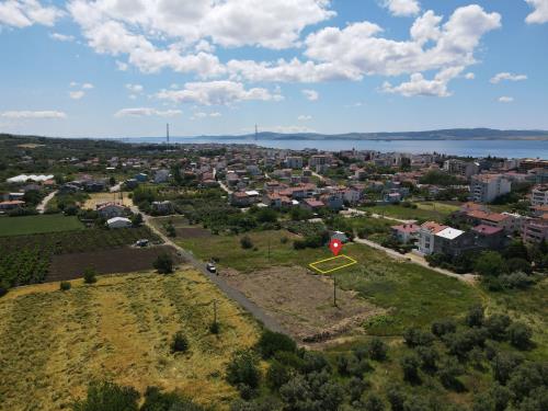 2.000.000TL 250 M² İNŞAAT YAPILABİLİR ALT YAPI DOĞALGAZ VAR ARSA