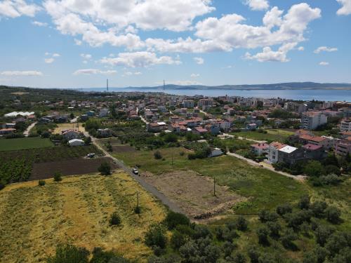ÇARDAK TAM MERKEZDE 293 m² SATILIK ARSA